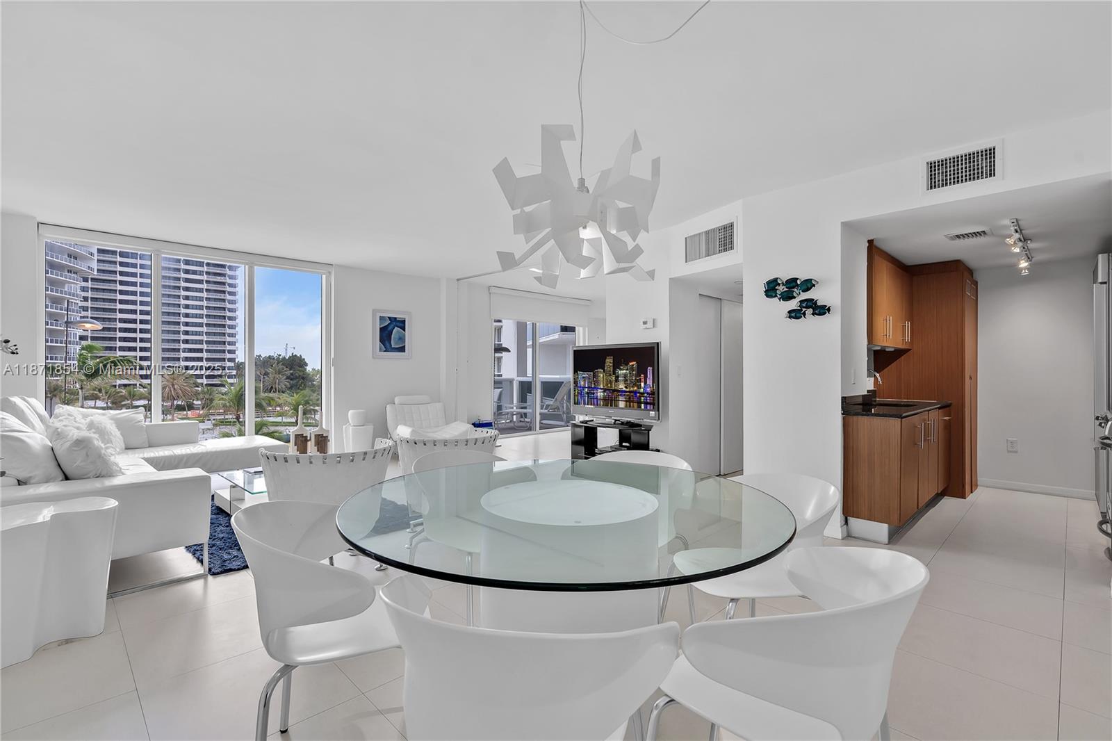 HARBOUR HOUSE - Residential Lease