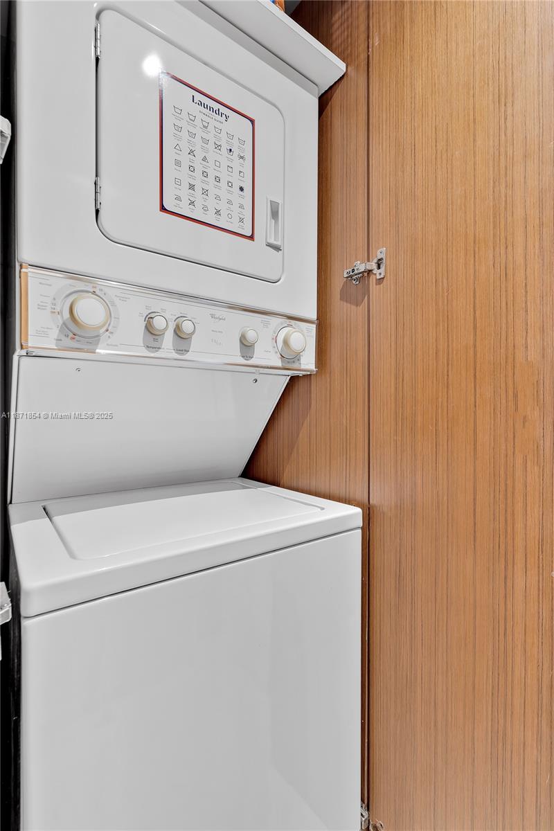 HARBOUR HOUSE - Residential Lease