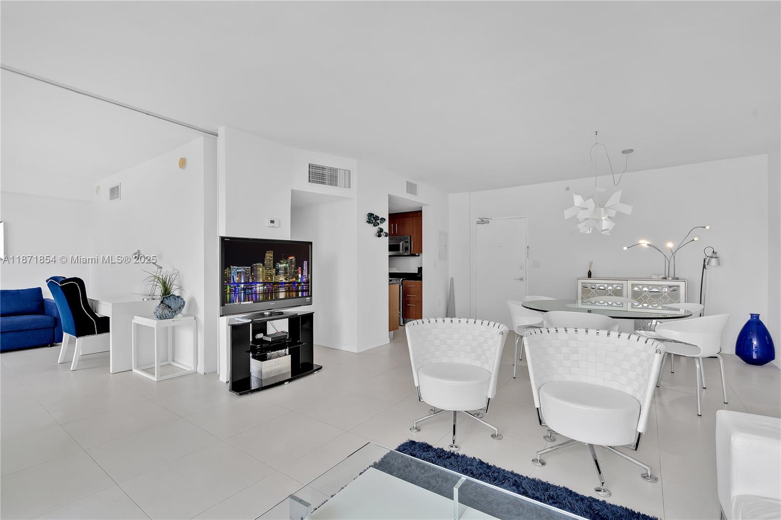 HARBOUR HOUSE - Residential Lease