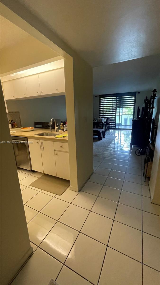 ROYAL PALM AT PLANTATION - Residential