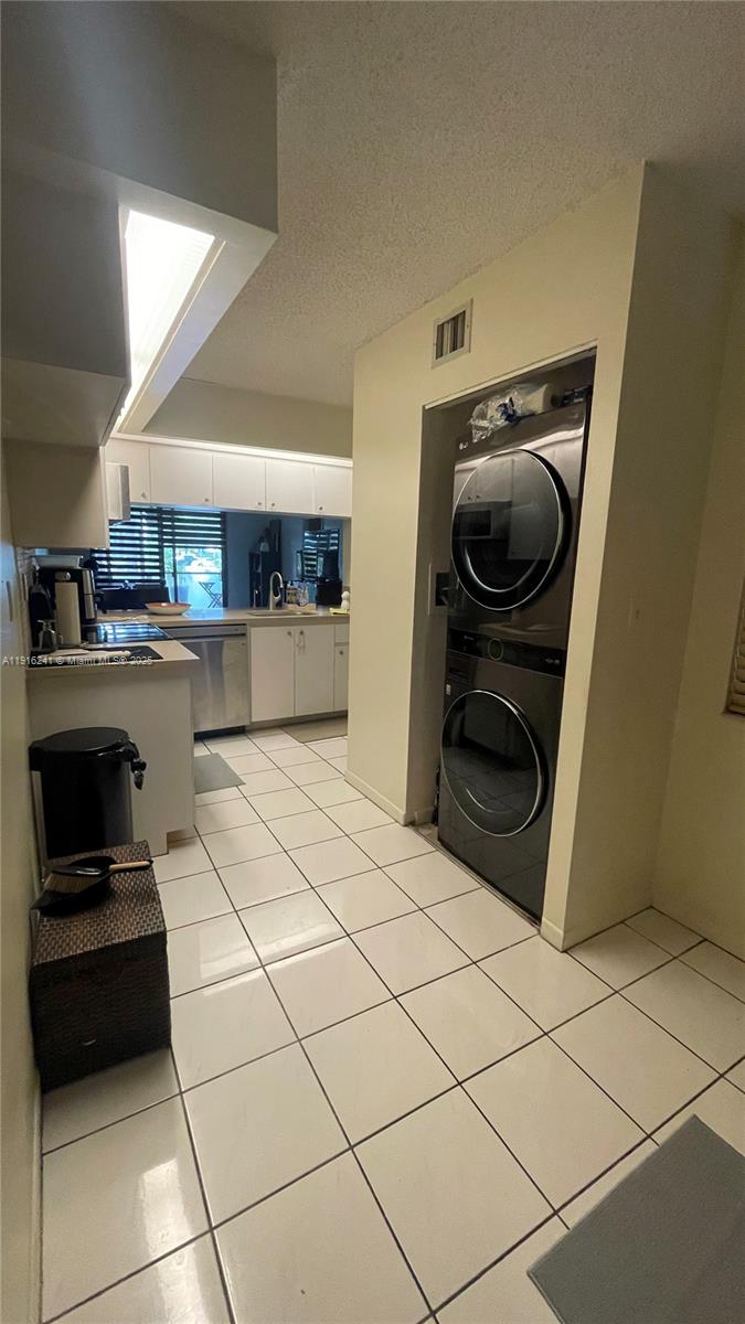 ROYAL PALM AT PLANTATION - Residential