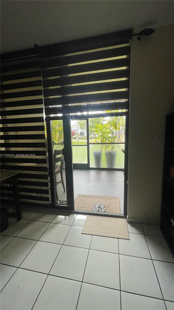 ROYAL PALM AT PLANTATION - Residential