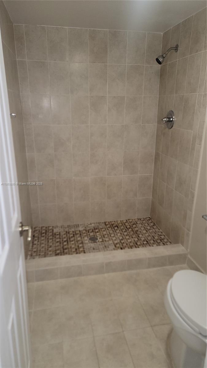 KENDALL ACRES WEST CONDO - Residential Lease