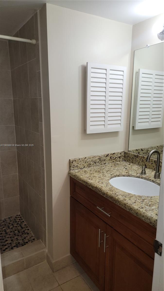 KENDALL ACRES WEST CONDO - Residential Lease