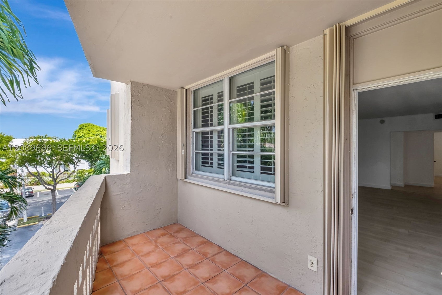 90 Edgewater Dr 327, Coral Gables, FL, 33133 2 90 Edgewater Dr 327