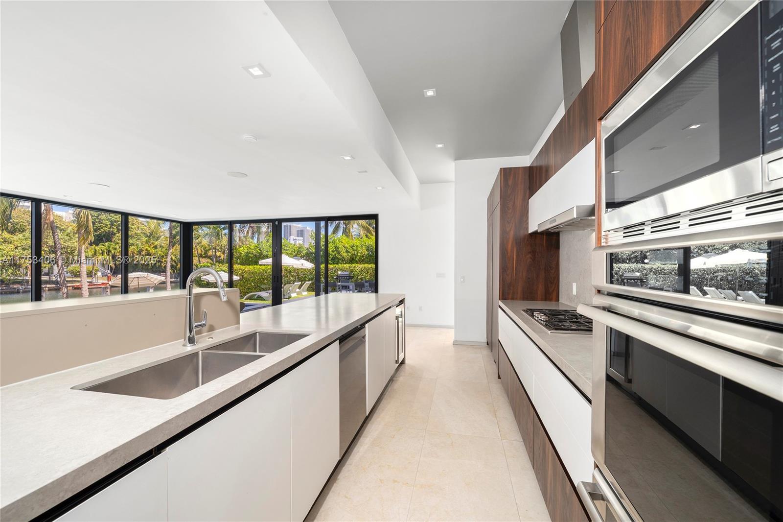 GOLDEN ISLES SEC - Residential