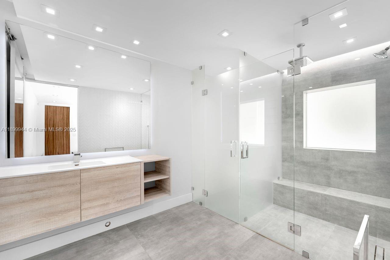 SHORECREST - Residential