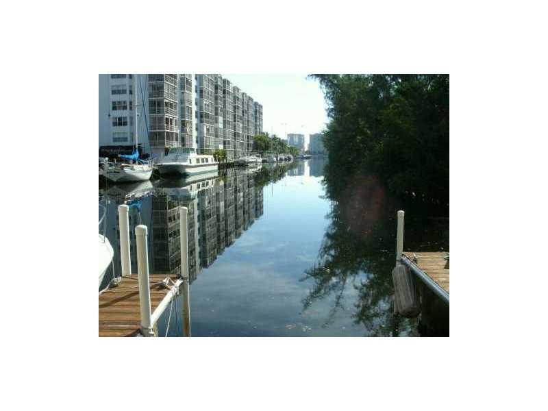 INTRACOASTAL POINT CONDO - Residential Lease