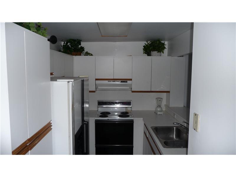 INTRACOASTAL POINT CONDO - Residential Lease