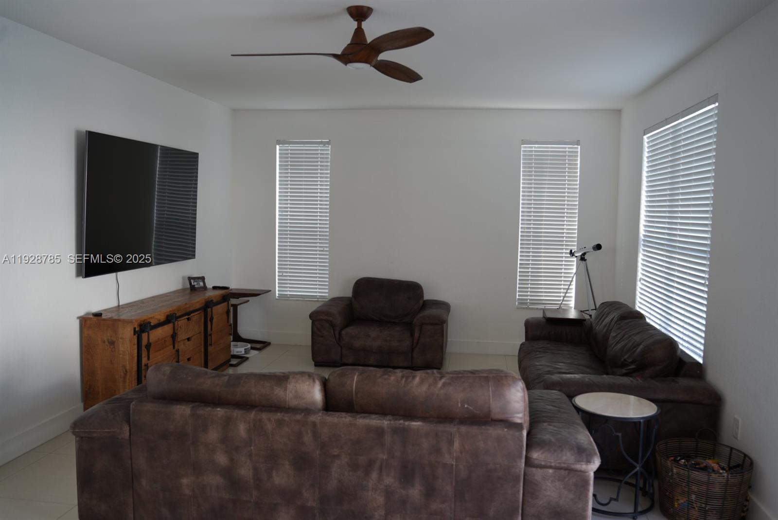 KENDALL COMMONS RESIDENTI - Residential