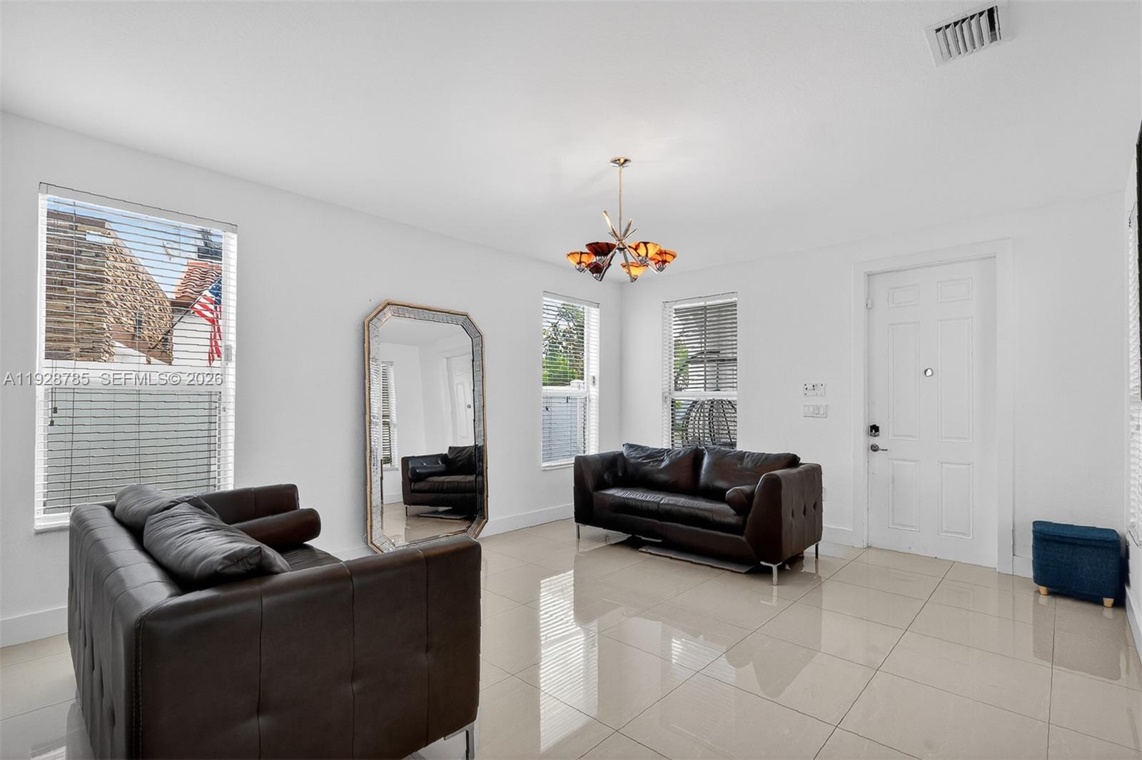 KENDALL COMMONS RESIDENTI - Residential