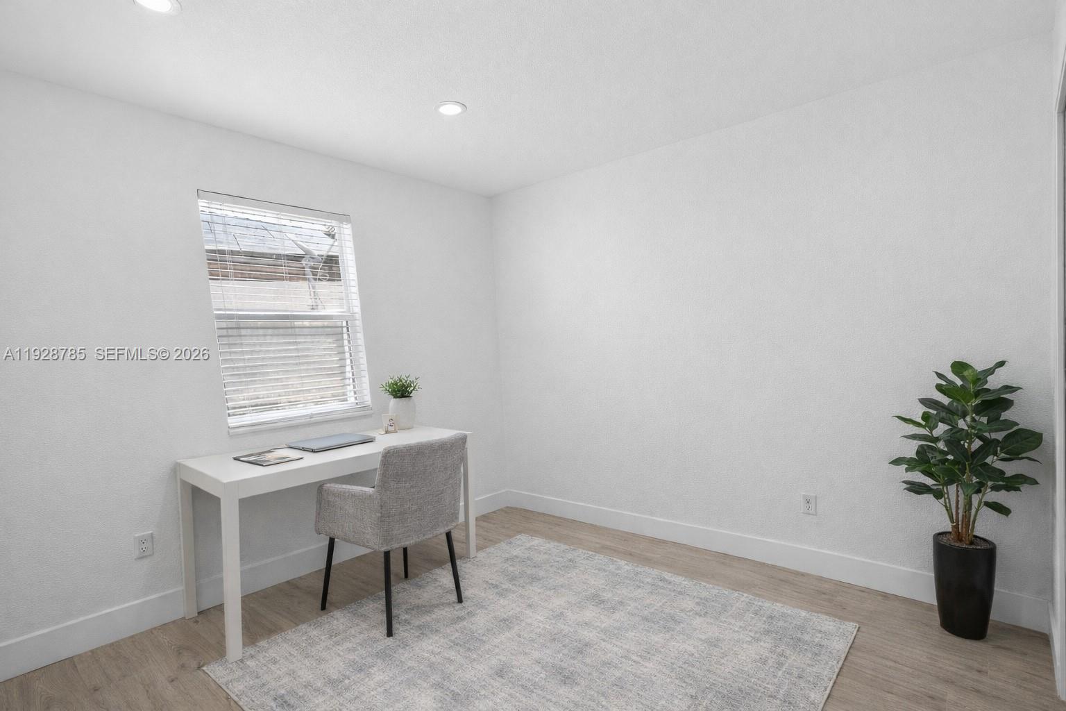 KENDALL COMMONS RESIDENTI - Residential