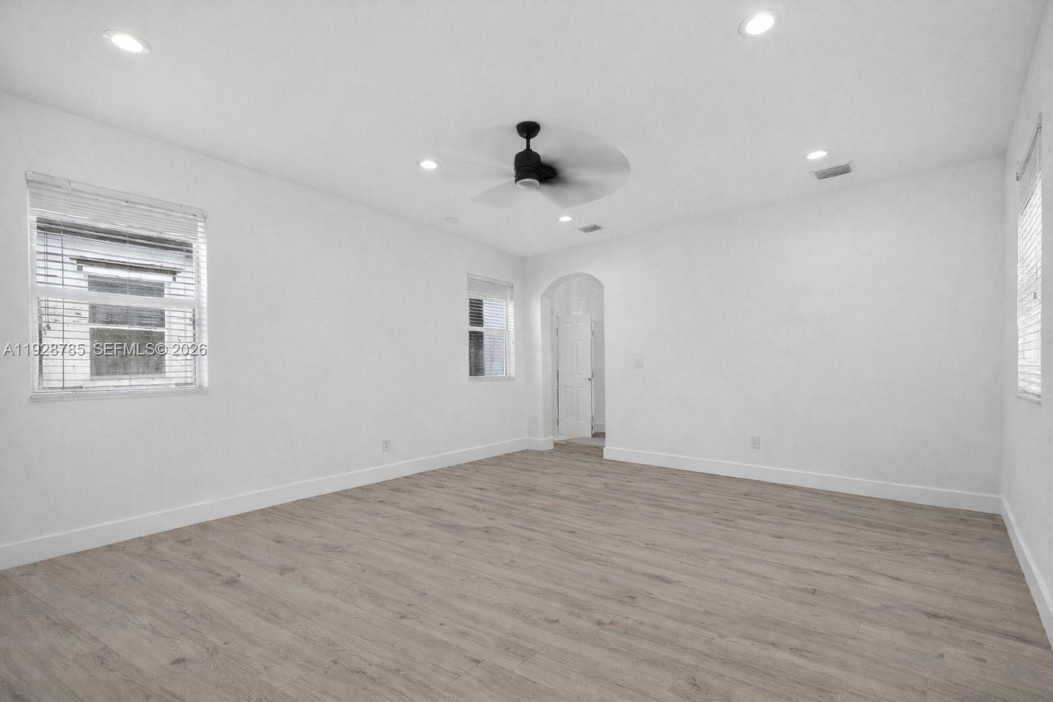 KENDALL COMMONS RESIDENTI - Residential