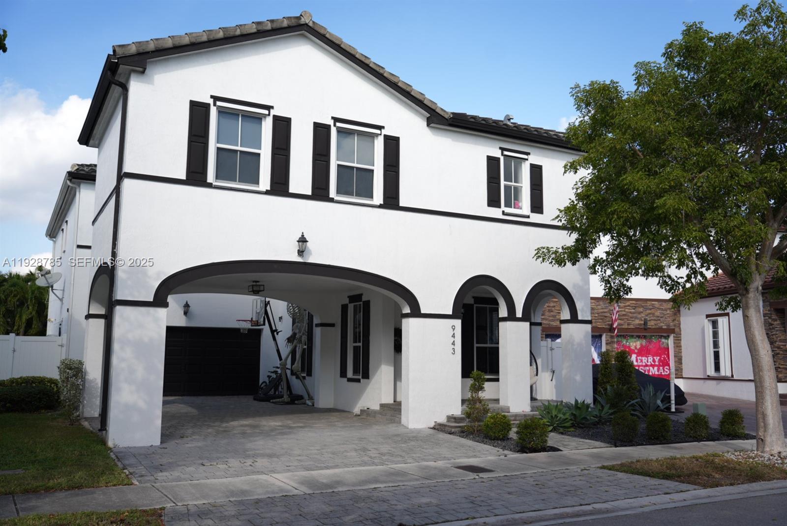 KENDALL COMMONS RESIDENTI - Residential