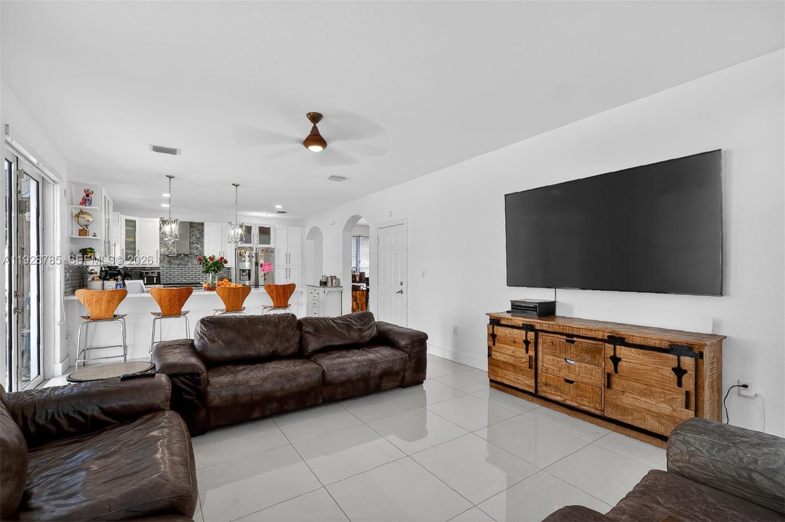 KENDALL COMMONS RESIDENTI - Residential