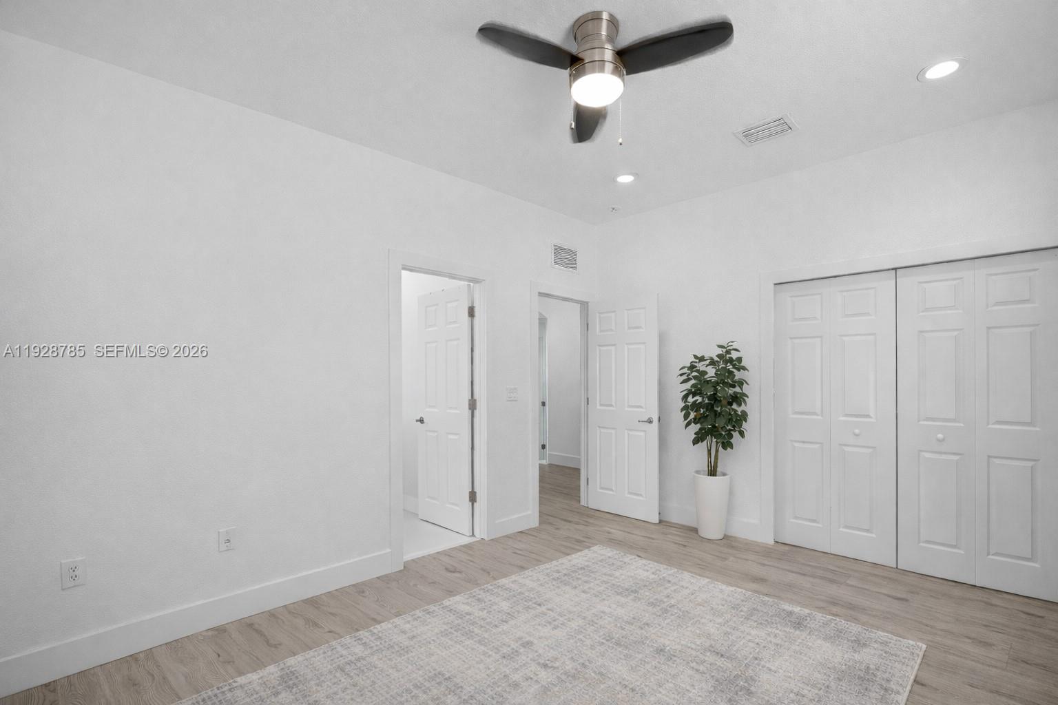 KENDALL COMMONS RESIDENTI - Residential