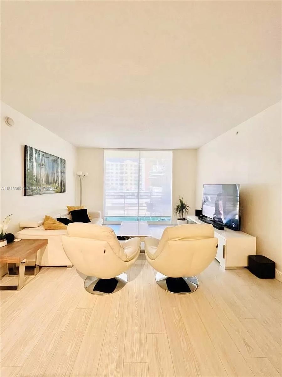 Rental Property at 2775 Ne 187th St 622, Aventura, Miami-Dade County, Florida - Bedrooms: 2 
Bathrooms: 2  - $2,750 MO.