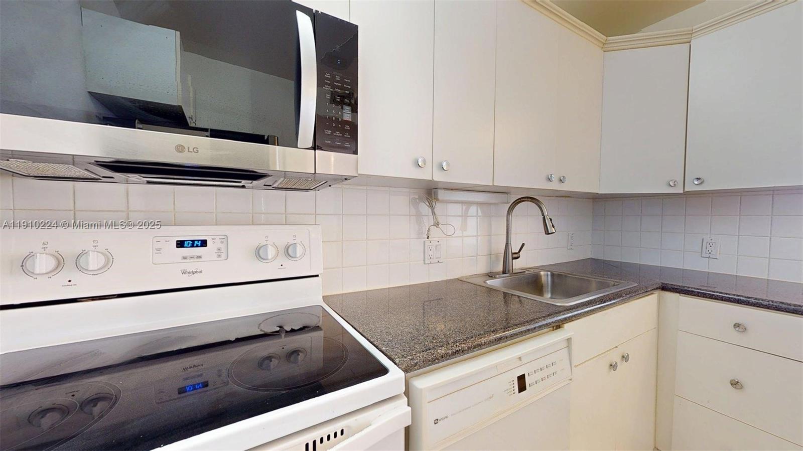 AVENTURA ELDORADO CONDO - Residential