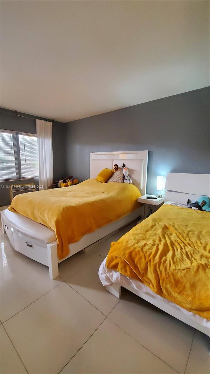 OCEAN BEACH ADDN NO 3 - Residential Income