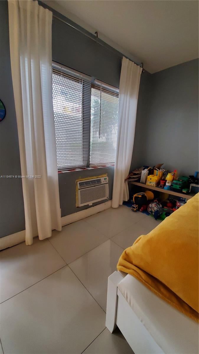 OCEAN BEACH ADDN NO 3 - Residential Income