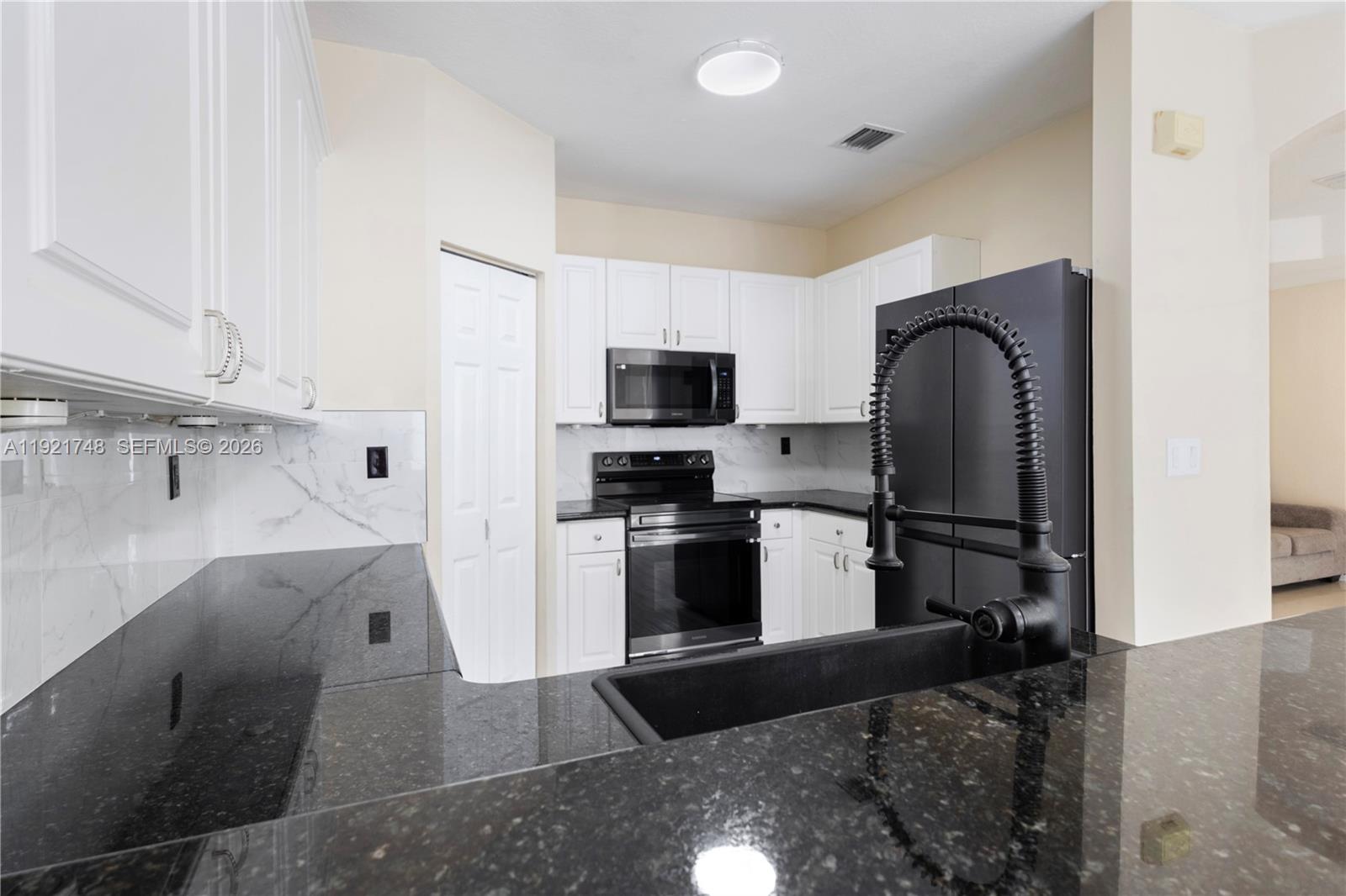 DORAL ISLES MARTINIQUE - Residential