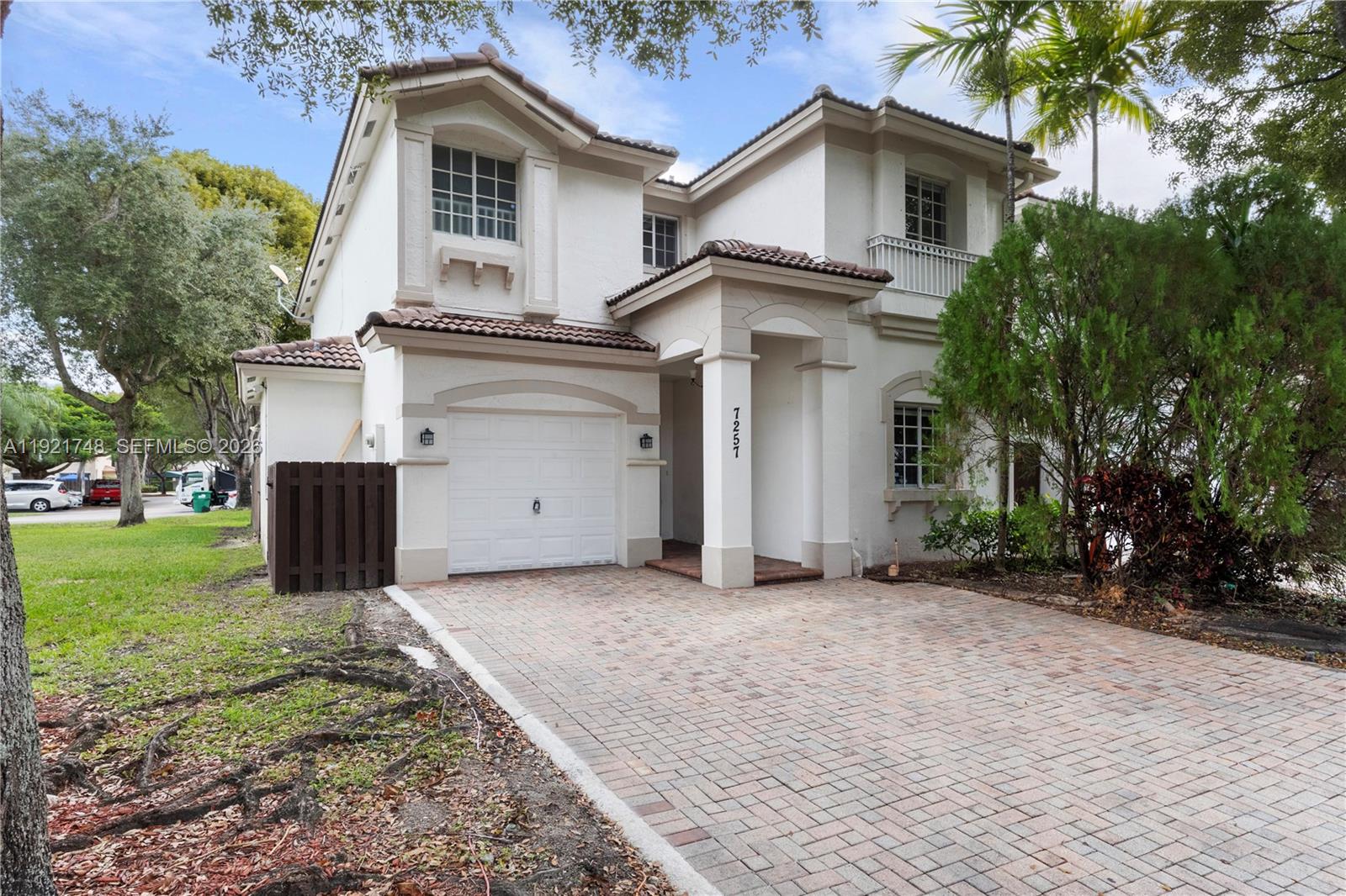 DORAL ISLES MARTINIQUE - Residential