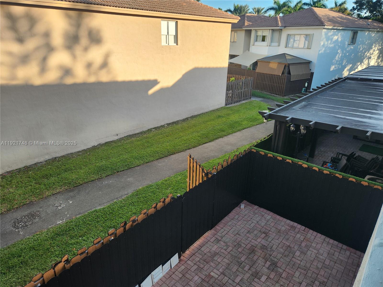 DORAL ISLES MARTINIQUE - Residential