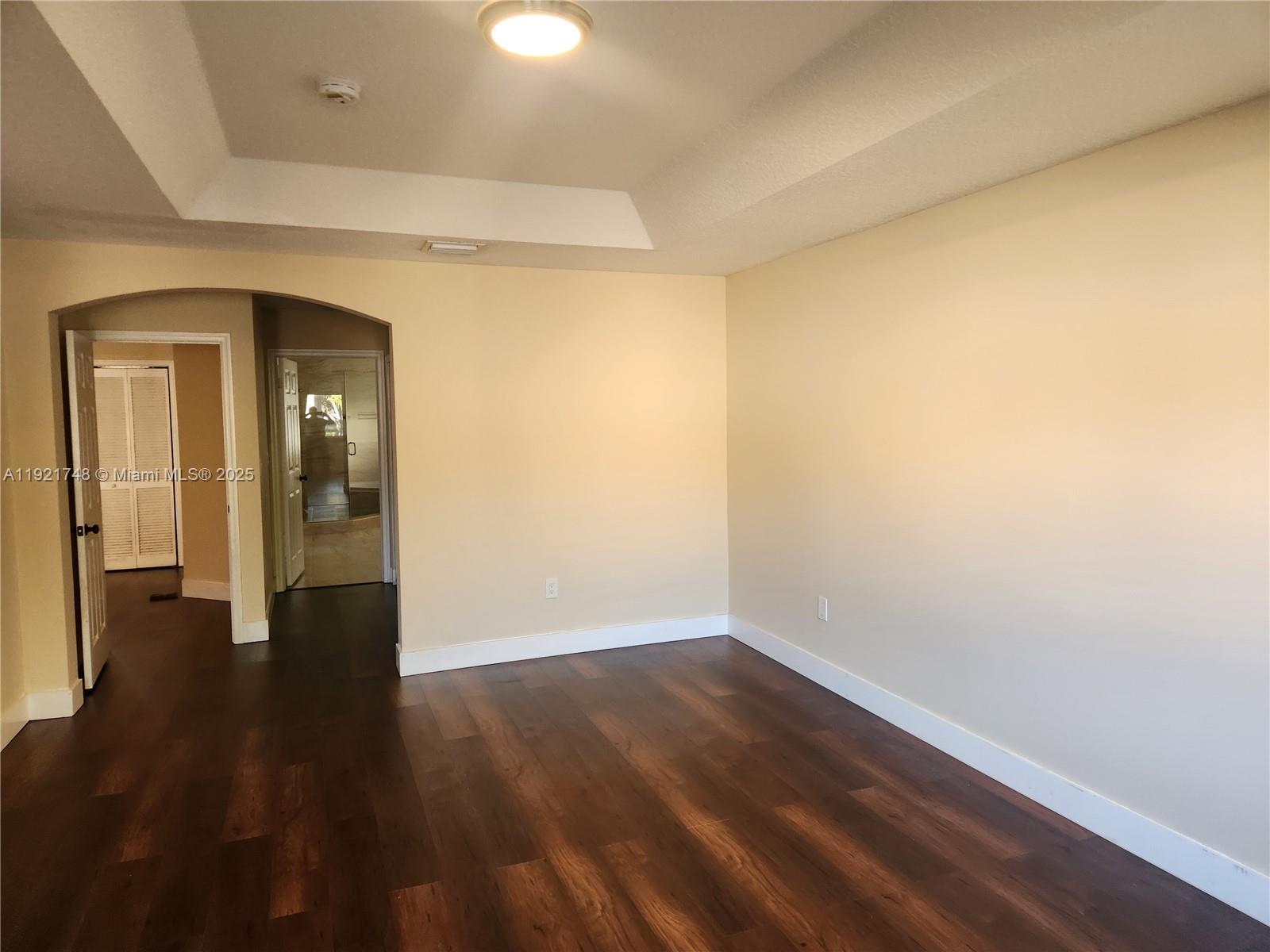 DORAL ISLES MARTINIQUE - Residential