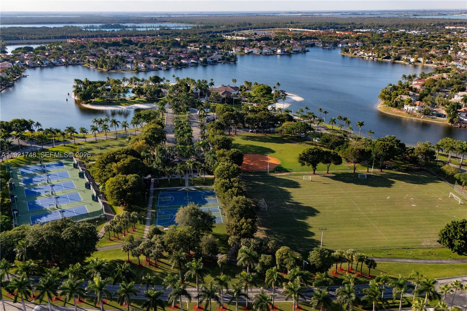 DORAL ISLES MARTINIQUE - Residential