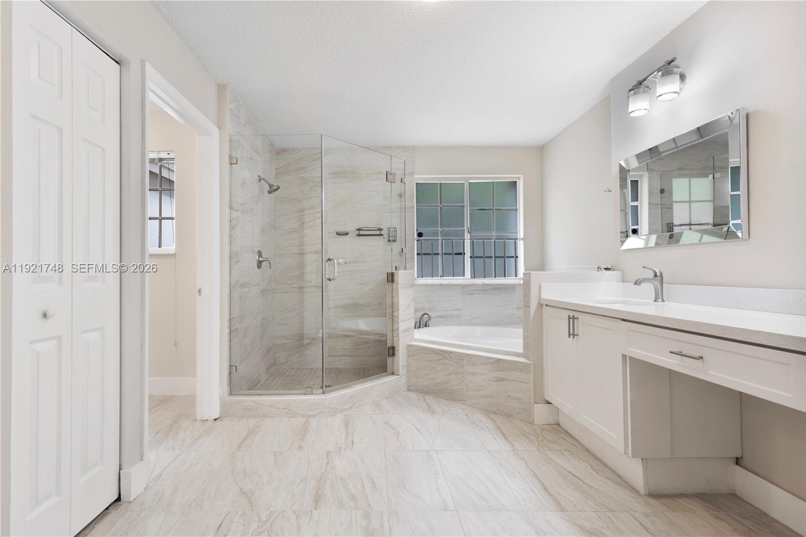 DORAL ISLES MARTINIQUE - Residential