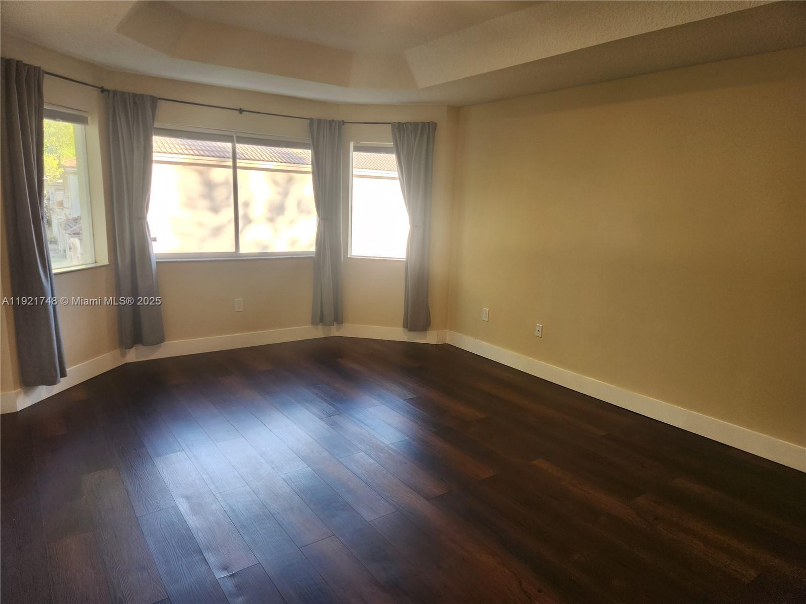 DORAL ISLES MARTINIQUE - Residential