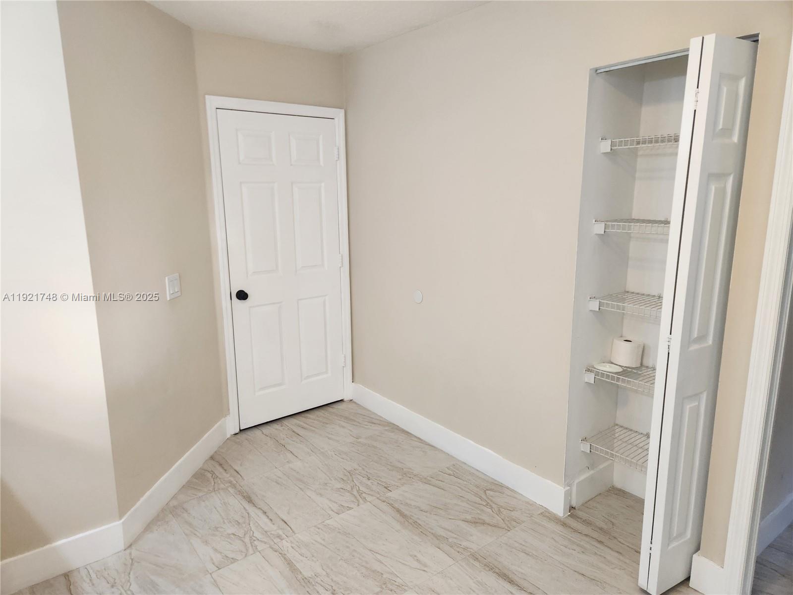 DORAL ISLES MARTINIQUE - Residential