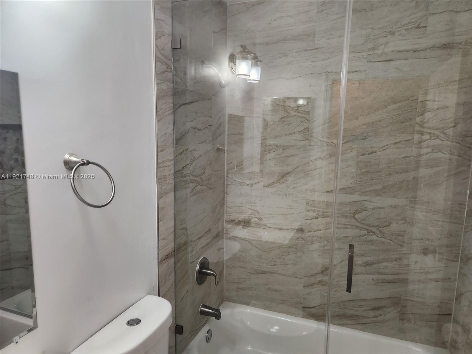 DORAL ISLES MARTINIQUE - Residential