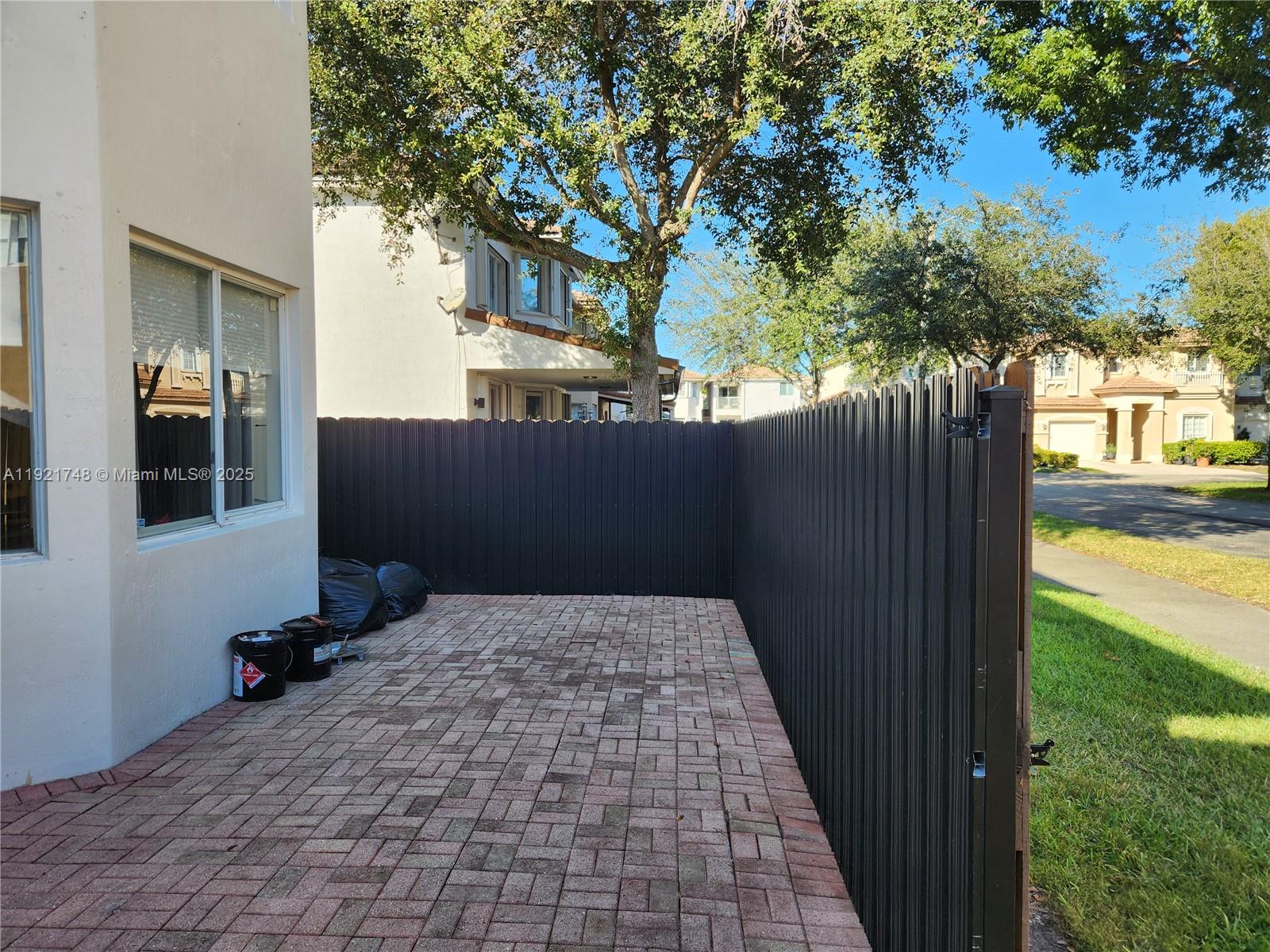 DORAL ISLES MARTINIQUE - Residential