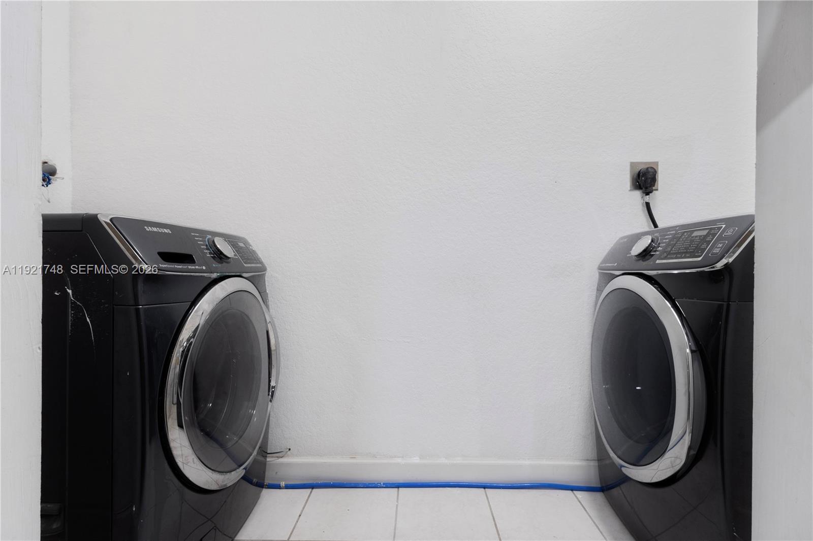 DORAL ISLES MARTINIQUE - Residential