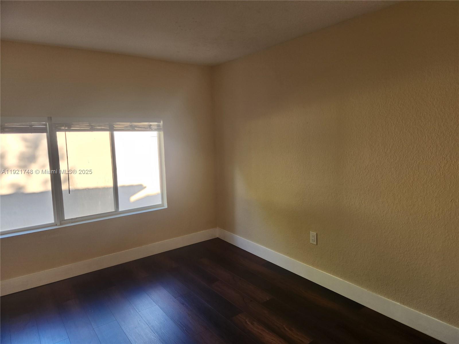 DORAL ISLES MARTINIQUE - Residential