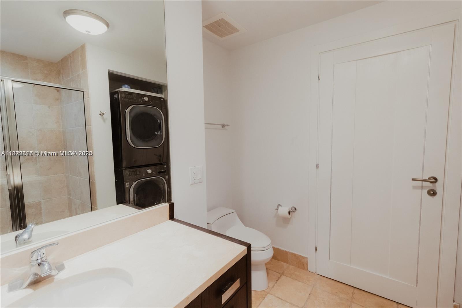 TRUMP ROYALE CONDO - Residential Lease