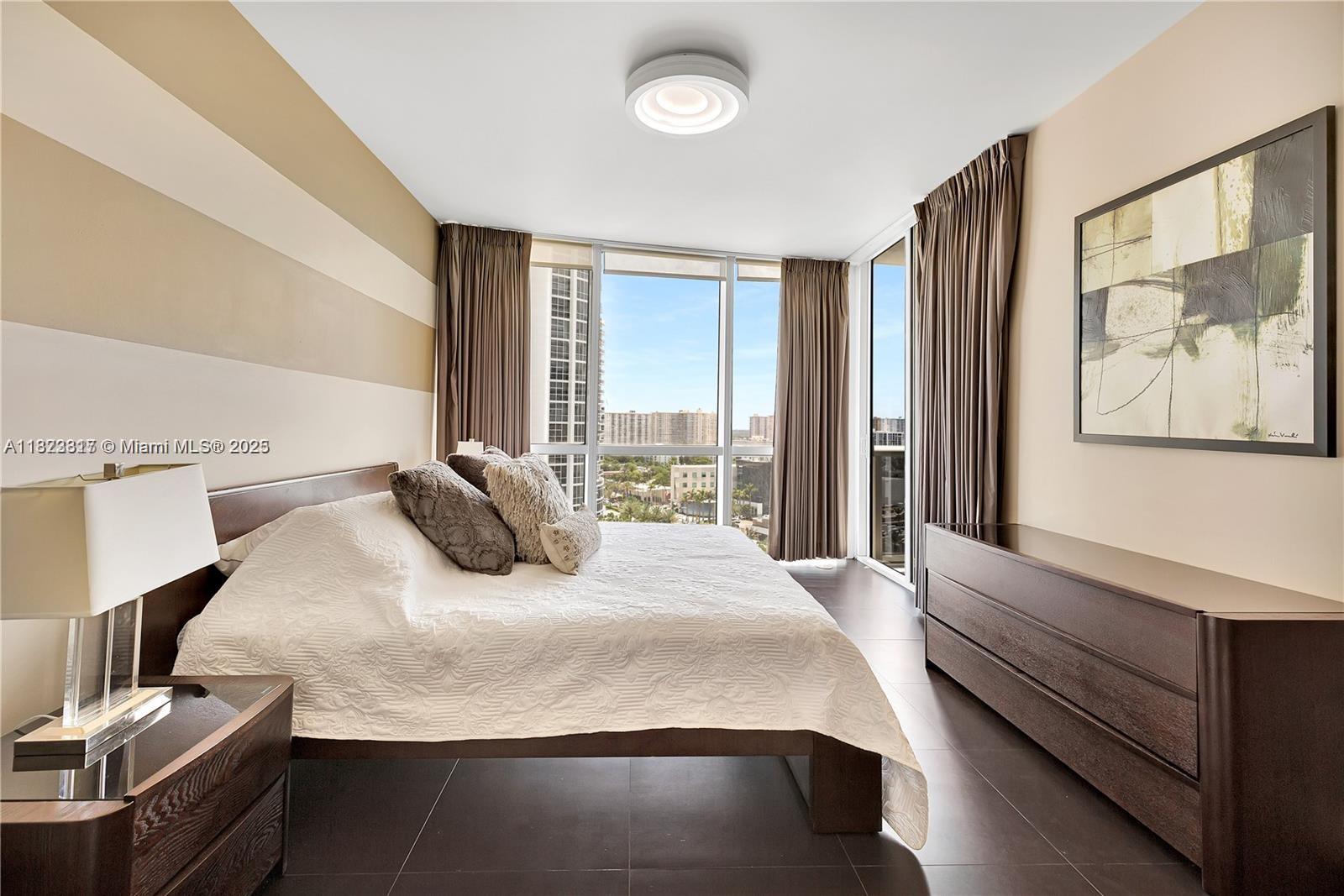 TRUMP ROYALE CONDO - Residential Lease