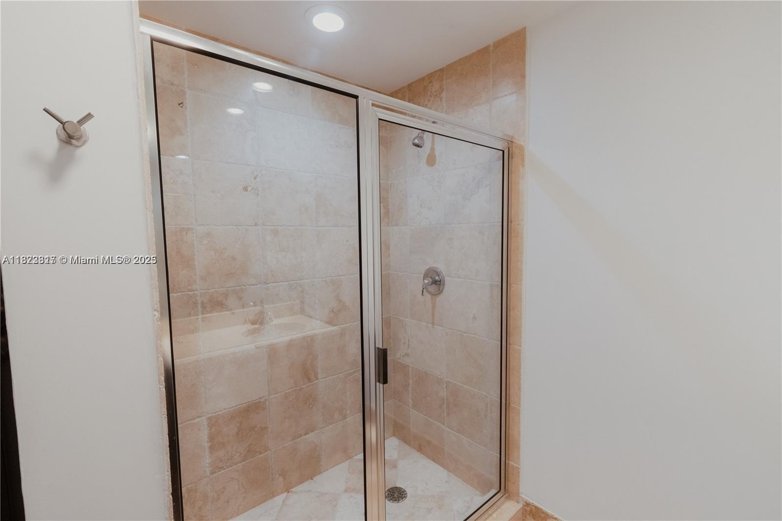 TRUMP ROYALE CONDO - Residential Lease