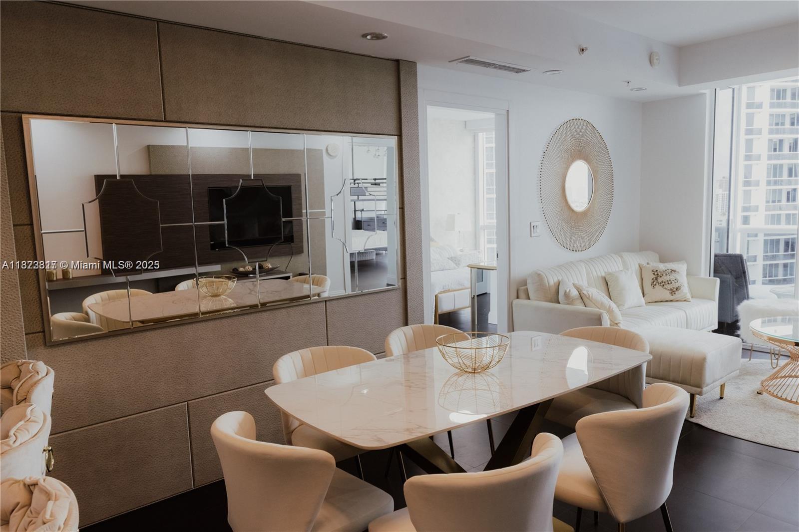 TRUMP ROYALE CONDO - Residential Lease