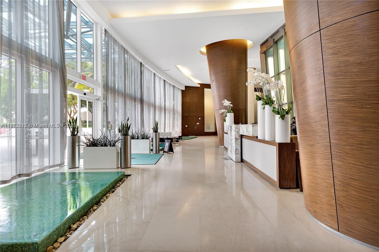 TRUMP ROYALE CONDO - Residential Lease