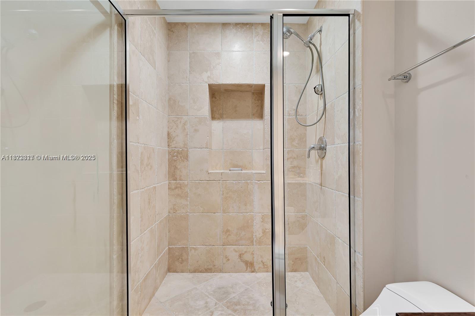 TRUMP ROYALE CONDO - Residential Lease