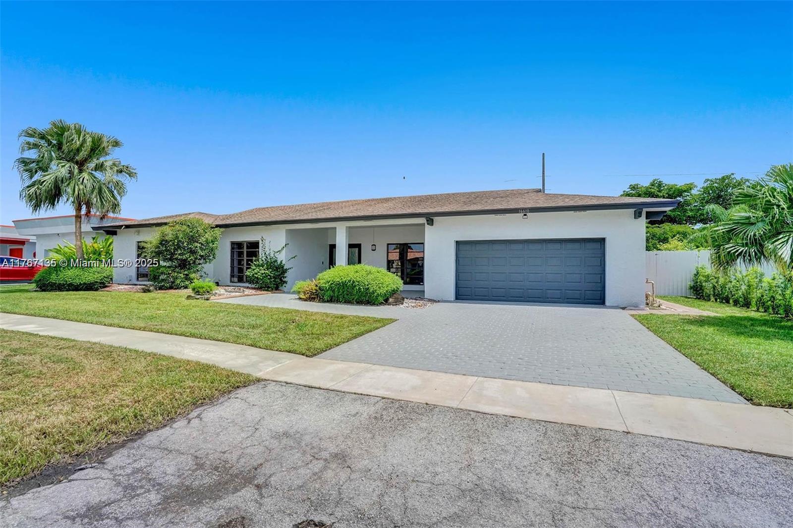 16610 Royal Poinciana ct
