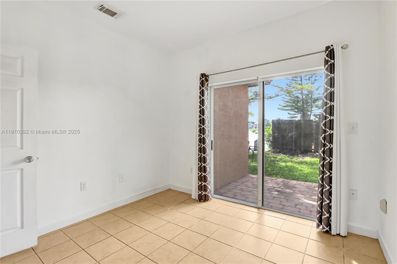 MARIANAS HOMES - Residential