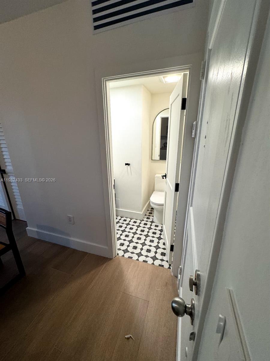 THE PLAZA OF BAL HARBOUR - Residential Lease