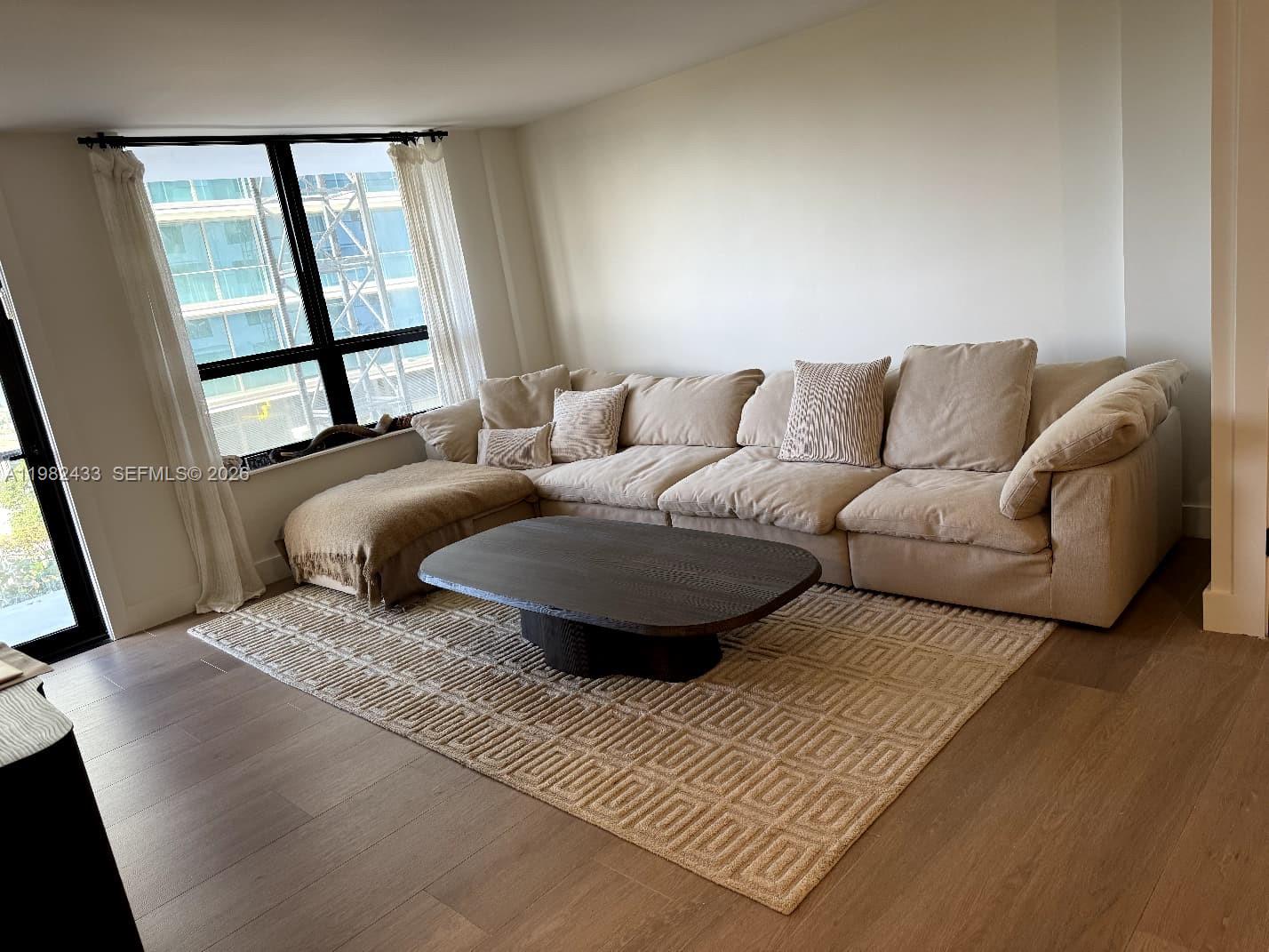 THE PLAZA OF BAL HARBOUR - Residential Lease