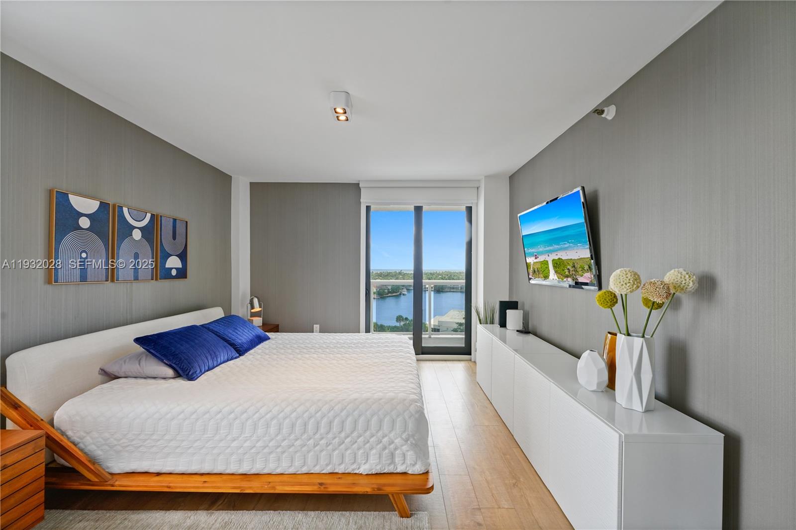 WATERVIEW CONDO - Residential