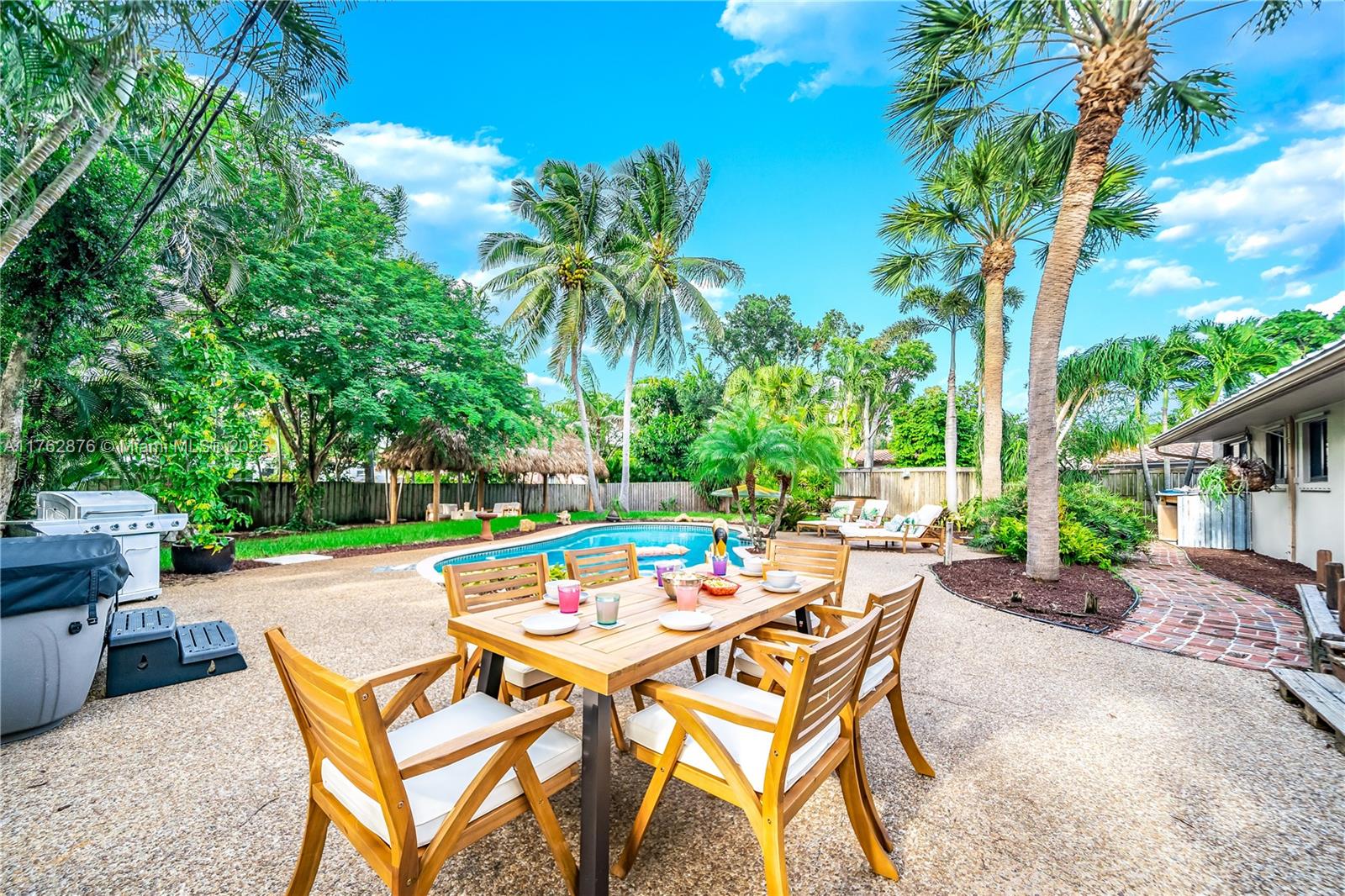 OAKLAND PARK SECOND ADD - Residential