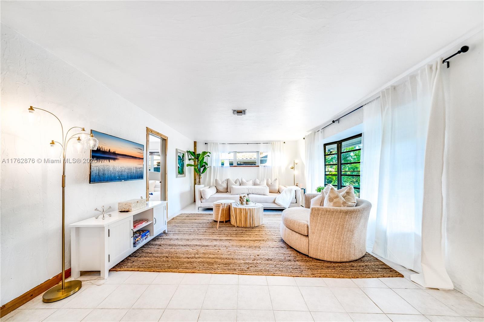OAKLAND PARK SECOND ADD - Residential