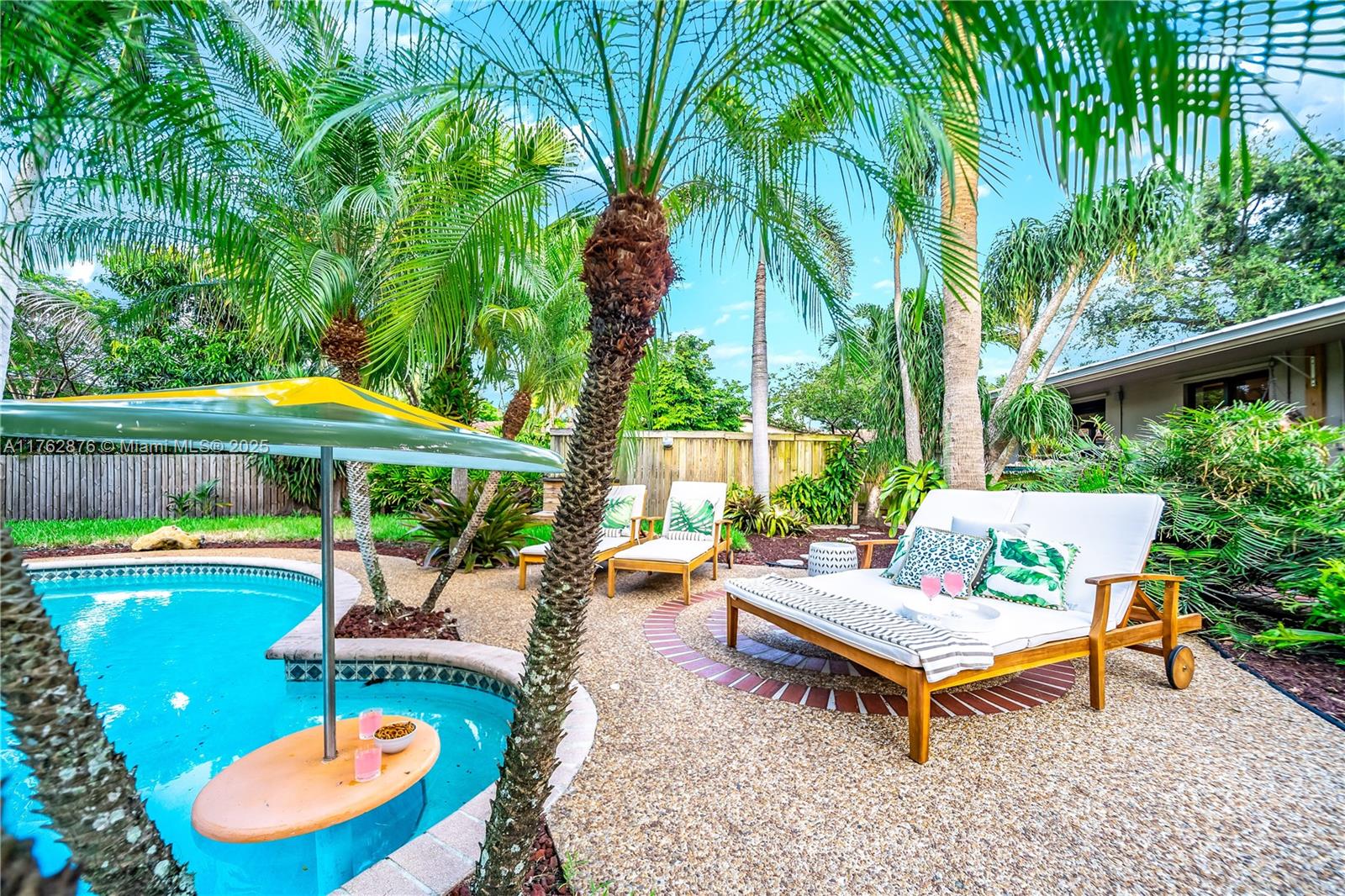 OAKLAND PARK SECOND ADD - Residential